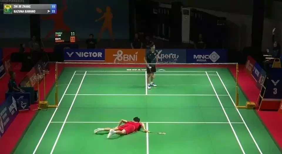 Pebulu tangkis China Zhang Zhi Jie meninggal dunia setelah kolaps saat bertanding melawan pemain Jepang di kejuaraan Badminton Asia Junior Championship (BAJC) 2024 yang digelar di Yogyakarta, Minggu, 30 Juni 2024.